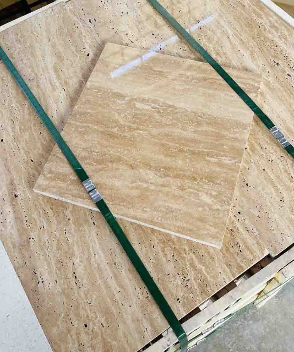 تراورتن تکاب کرم عسلی روشن موج دار و بی موج صادراتی